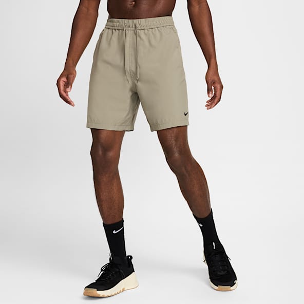 Green Shorts. Nike CA